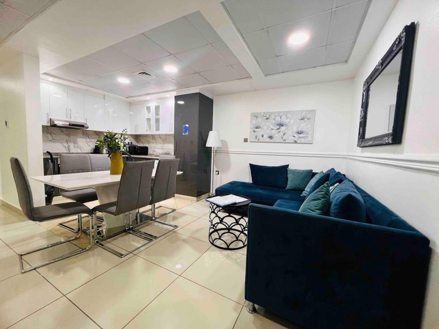 Pristine Apartment Sunrise View At 51St Dubai Exterior photo